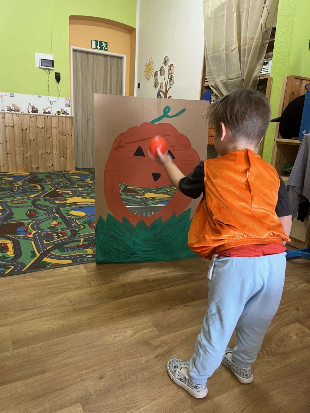 Halloweenský karneval