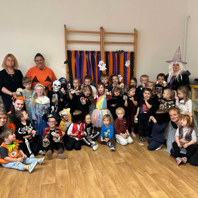 Halloweenský karneval
